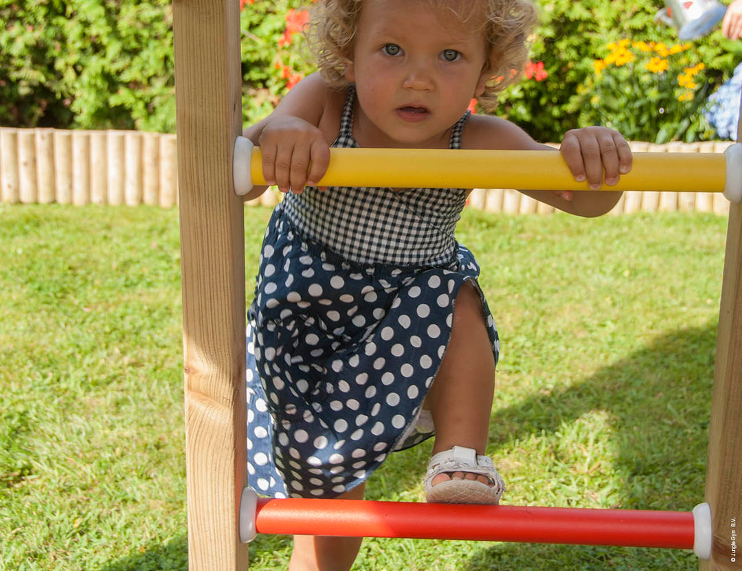 Jungle Hut | Wooden climbing frame with swing & climbing net